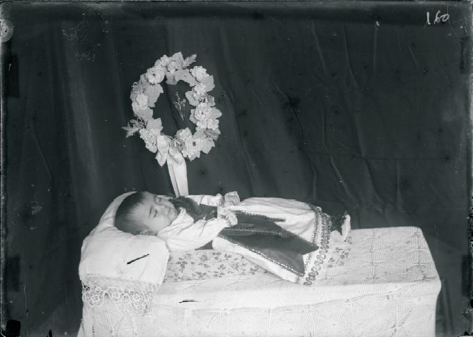 Fotografía post-mortem infantil